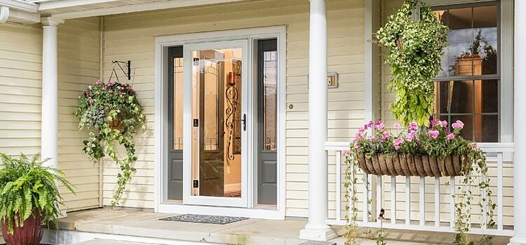 screen door installation in Santa Rosa